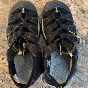 Keen Newport H2 Sandals - Black Size 9 Mens